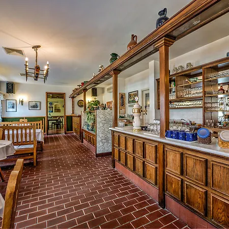 Szent Kristof Panzio Esztergom