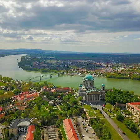 Szent Kristof Panzio 3* Esztergom