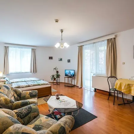 Hotell Szent Kristof Panzio Esztergom