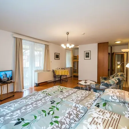 Szent Kristof Panzio Hotel