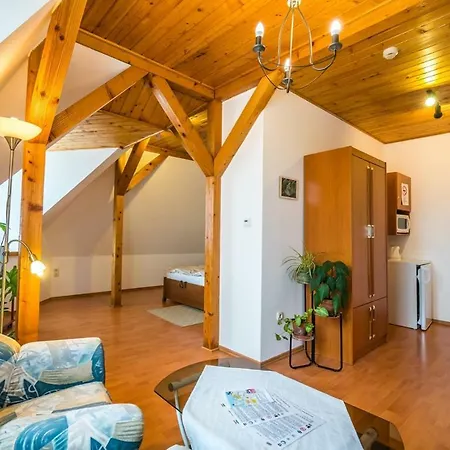 Hotell Szent Kristof Panzio Esztergom