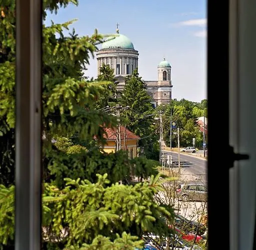 Szent Kristof Panzio Hotel