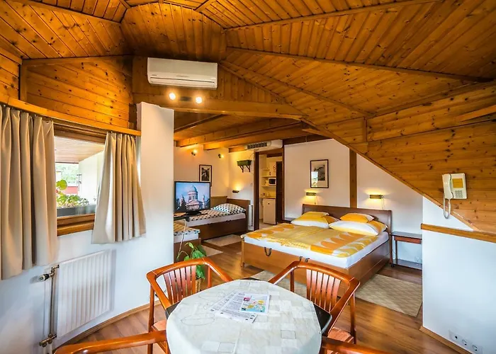 Szent Kristof Panzio Hotel
