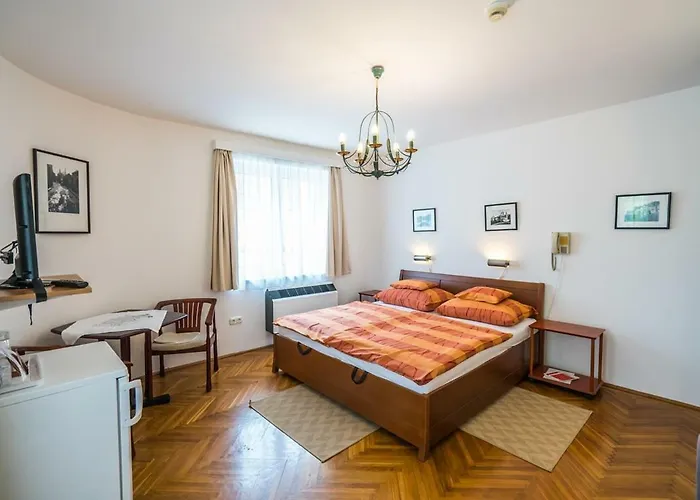 Szent Kristof Panzio Hotel